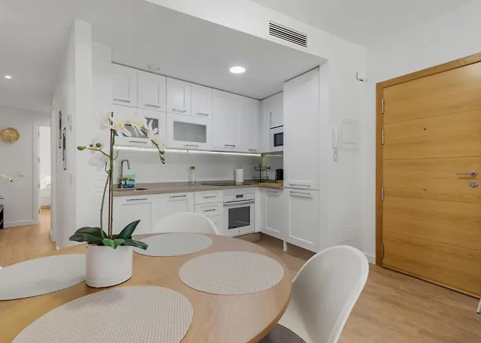 Cozy Near The By Costarentals - Ref 117