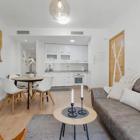 Cozy Near The By Costarentals - Ref 117 *