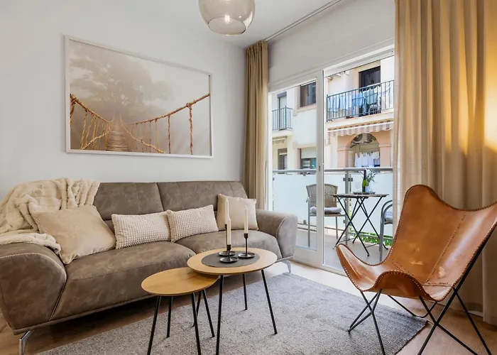 Cozy Near The By Costarentals - Ref 117 *